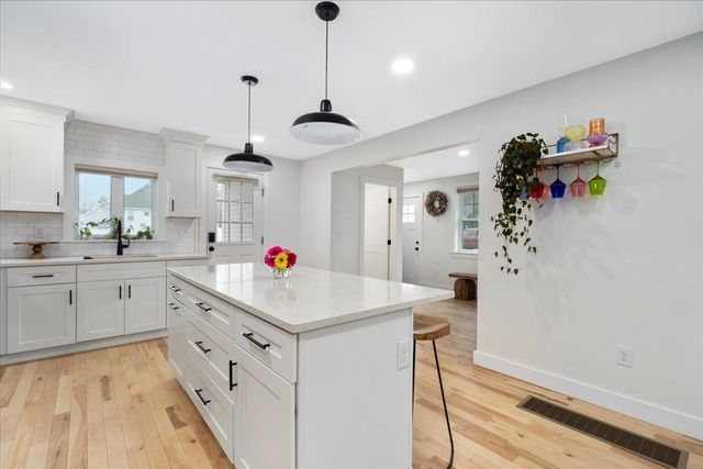 140 South Mast Street, Goffstown, NH 03045