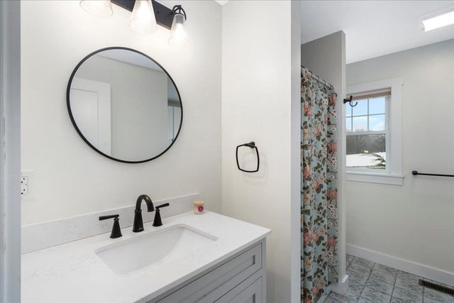 140 South Mast Street, Goffstown, NH 03045