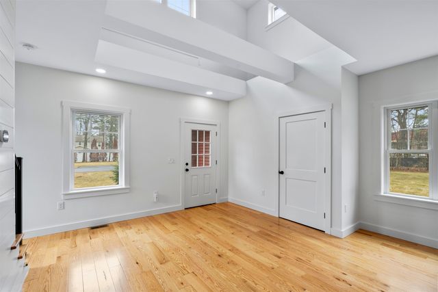 140 South Mast Street, Goffstown, NH 03045