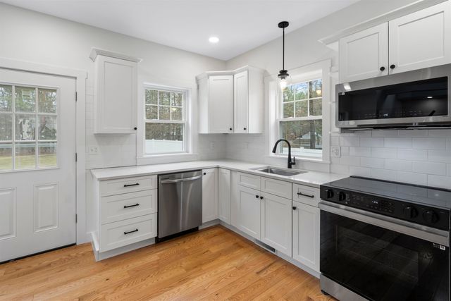 140 South Mast Street, Goffstown, NH 03045