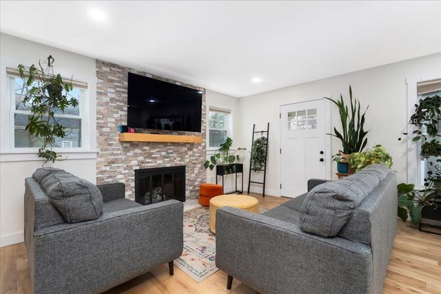 140 South Mast Street, Goffstown, NH 03045