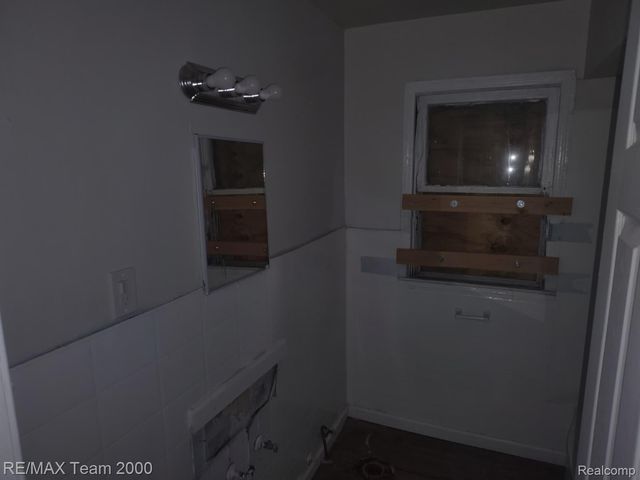 17134 Pembroke Avenue, Detroit, MI 48235