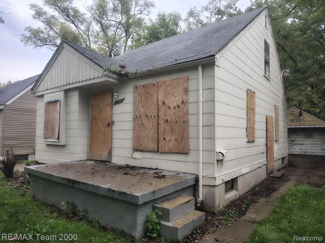 17134 Pembroke Avenue, Detroit, MI 48235