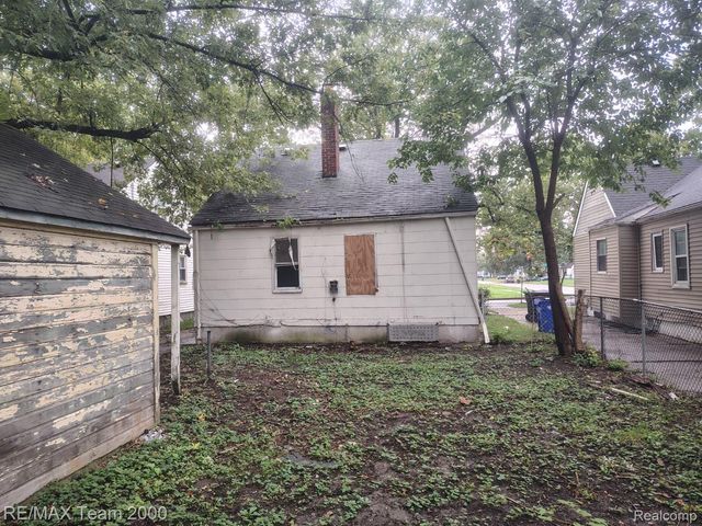 17134 Pembroke Avenue, Detroit, MI 48235