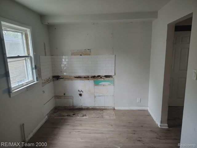 17134 Pembroke Avenue, Detroit, MI 48235