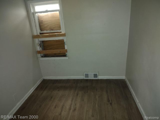 17134 Pembroke Avenue, Detroit, MI 48235