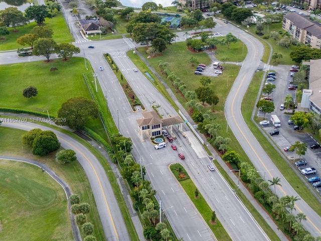 12850 SW 4th Ct 306I, Pembroke Pines, FL 33027