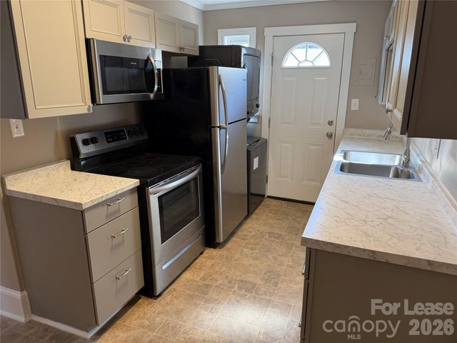 1458 Anderson Street B, Charlotte, NC 28205
