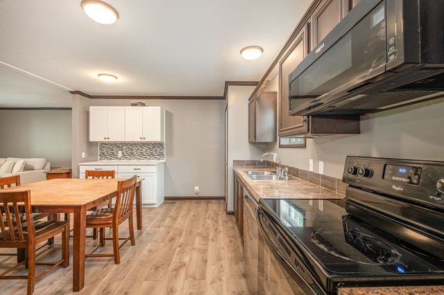 1150 Kingwood Ln, Rockvale, TN 37153