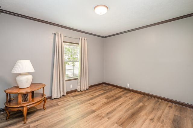 1150 Kingwood Ln, Rockvale, TN 37153