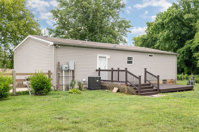 1150 Kingwood Ln, Rockvale, TN 37153