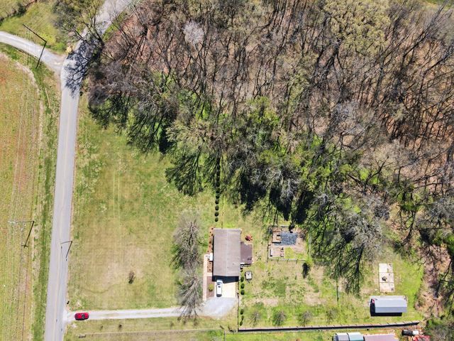 1150 Kingwood Ln, Rockvale, TN 37153