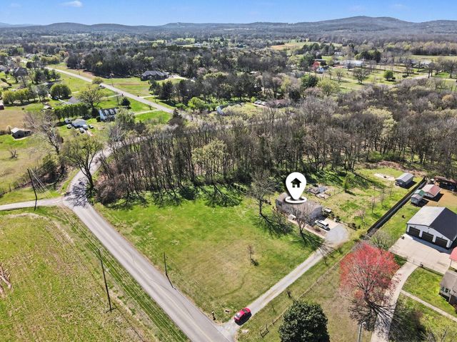 1150 Kingwood Ln, Rockvale, TN 37153