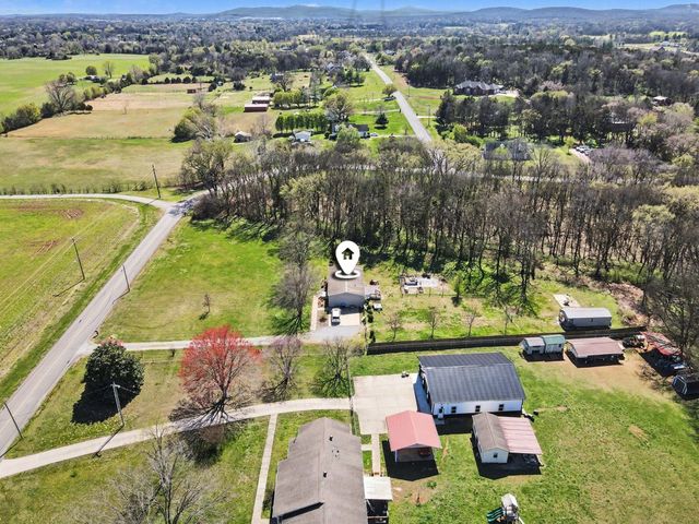 1150 Kingwood Ln, Rockvale, TN 37153