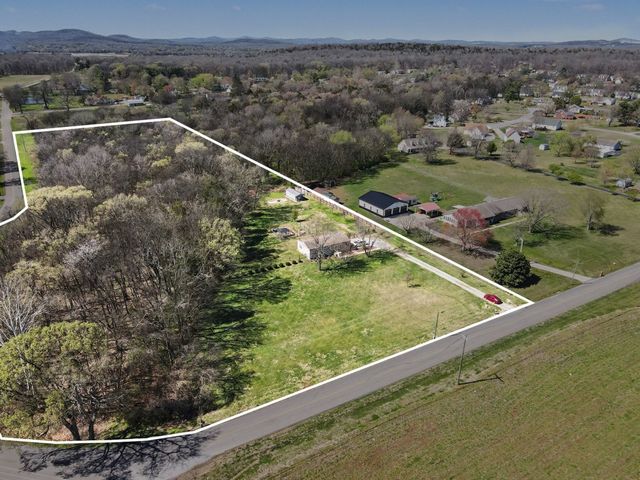 1150 Kingwood Ln, Rockvale, TN 37153