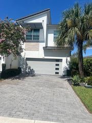 8991 KINGSMOOR Way, Lake Worth, FL 33467