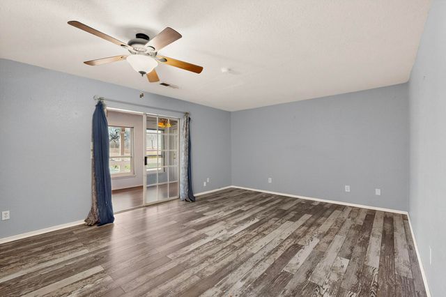 355 Esperanza Drive, Bosque Farms, NM 87068