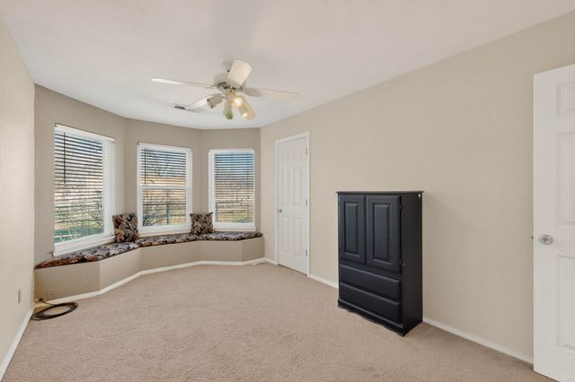 355 Esperanza Drive, Bosque Farms, NM 87068