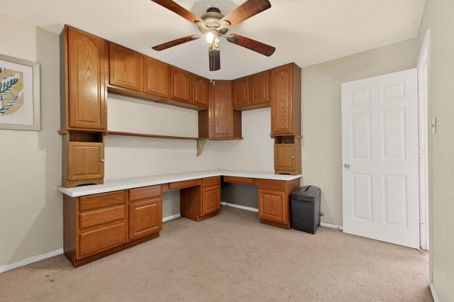 355 Esperanza Drive, Bosque Farms, NM 87068