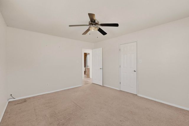 355 Esperanza Drive, Bosque Farms, NM 87068