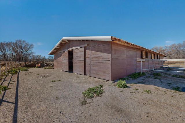 355 Esperanza Drive, Bosque Farms, NM 87068