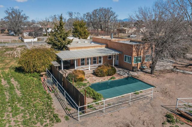 355 Esperanza Drive, Bosque Farms, NM 87068