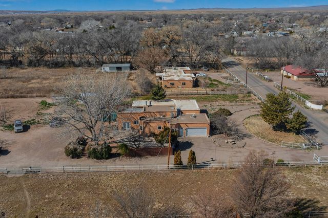 355 Esperanza Drive, Bosque Farms, NM 87068