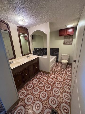 4780 County Road 4101, Kaufman, TX 75142