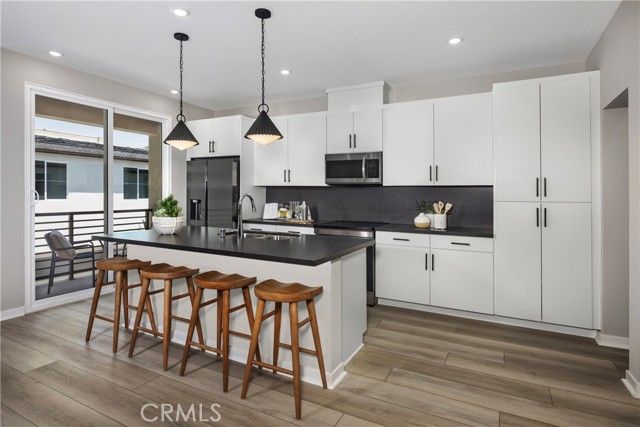 3648 W S. Eichler Paseo 3, Ontario, CA 91761