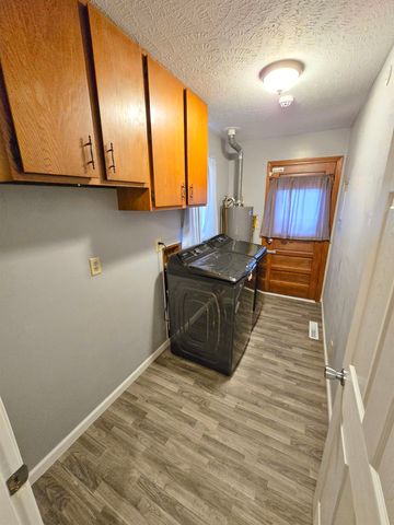 728 N 4th St, Salina, KS 67401