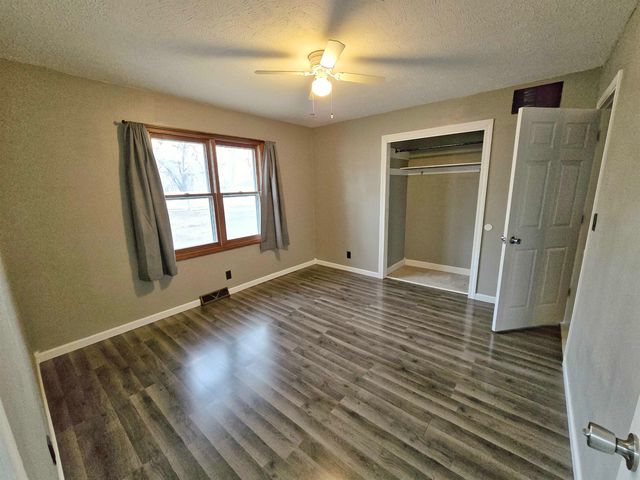 728 N 4th St, Salina, KS 67401