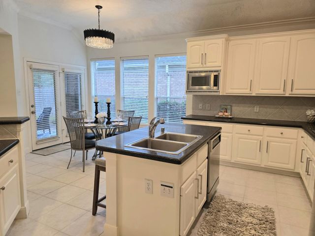 13819 Threadall Park Drive, Houston, TX 77077