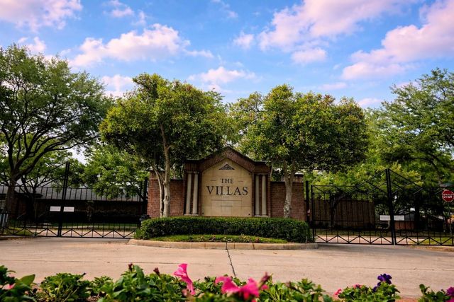 13819 Threadall Park Drive, Houston, TX 77077
