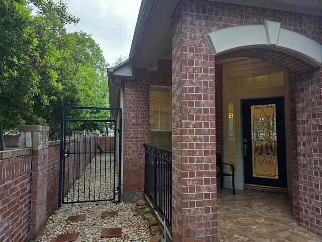13819 Threadall Park Drive, Houston, TX 77077