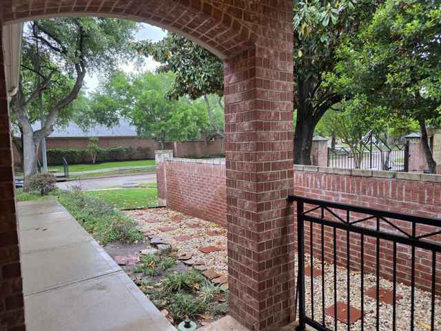 13819 Threadall Park Drive, Houston, TX 77077