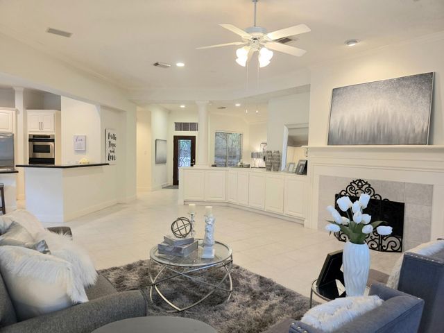 13819 Threadall Park Drive, Houston, TX 77077