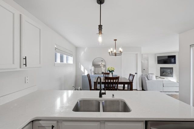 614 Copernicus Way, Madison, WI 53718