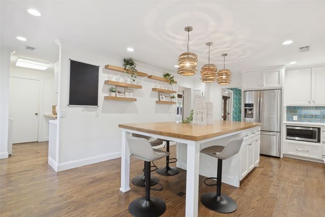 100 N Gentle Drive, Richardson, TX 75080