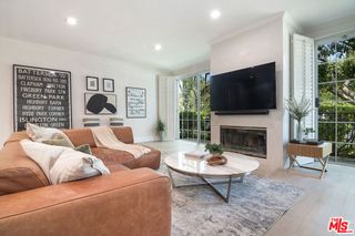 458 N Oakhurst Drive 104, Beverly Hills, CA 90210