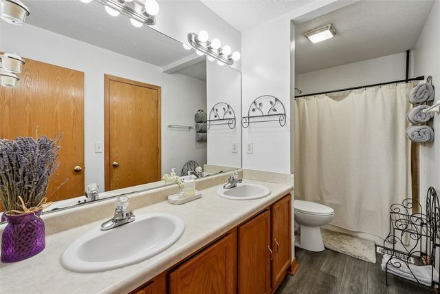 738 SE 26th Court, Des Moines, IA 50317