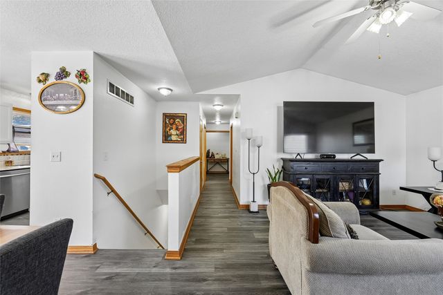 738 SE 26th Court, Des Moines, IA 50317