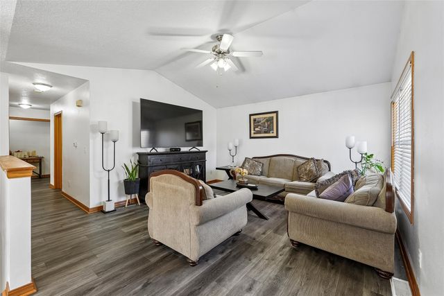 738 SE 26th Court, Des Moines, IA 50317