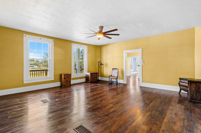 500 State Highway 156, Point Blank, TX 77364