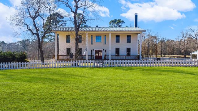 500 State Highway 156, Point Blank, TX 77364