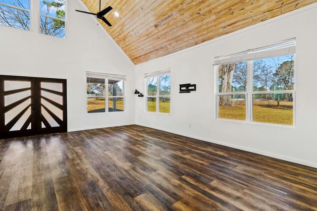 500 State Highway 156, Point Blank, TX 77364