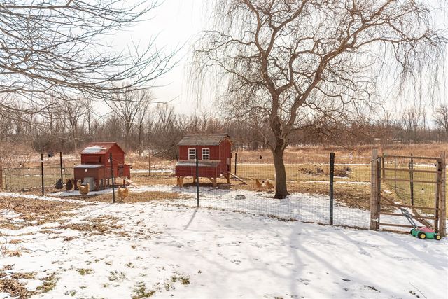 5215 Vaughn Road, Dexter, MI 48130