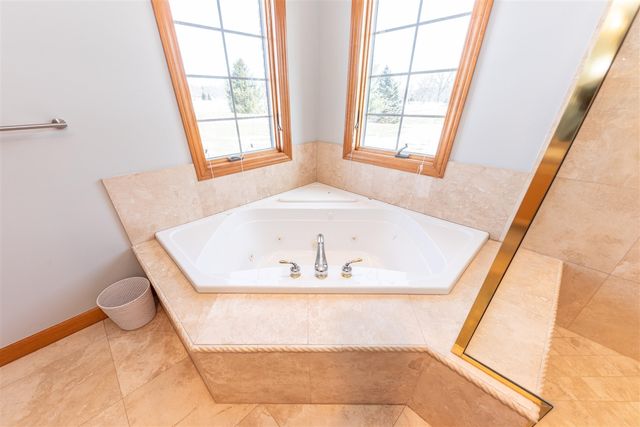 5215 Vaughn Road, Dexter, MI 48130