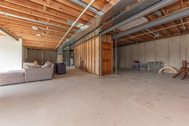 5215 Vaughn Road, Dexter, MI 48130