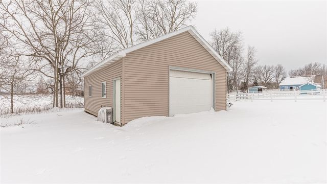 5215 Vaughn Road, Dexter, MI 48130