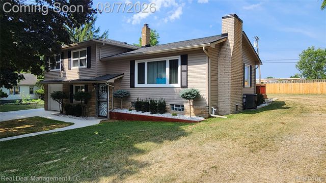 553 Stirling Street, Pontiac, MI 48340